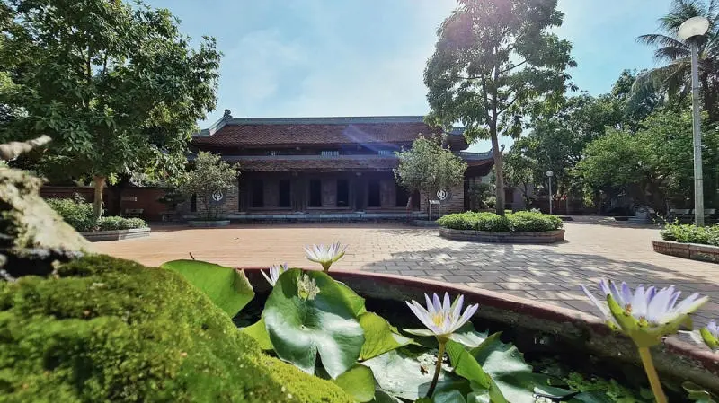 Tham quan ch&ugrave;a Kim Li&ecirc;n cổ k&iacute;nh, uy nghi giữa l&ograve;ng H&agrave; Nội 10