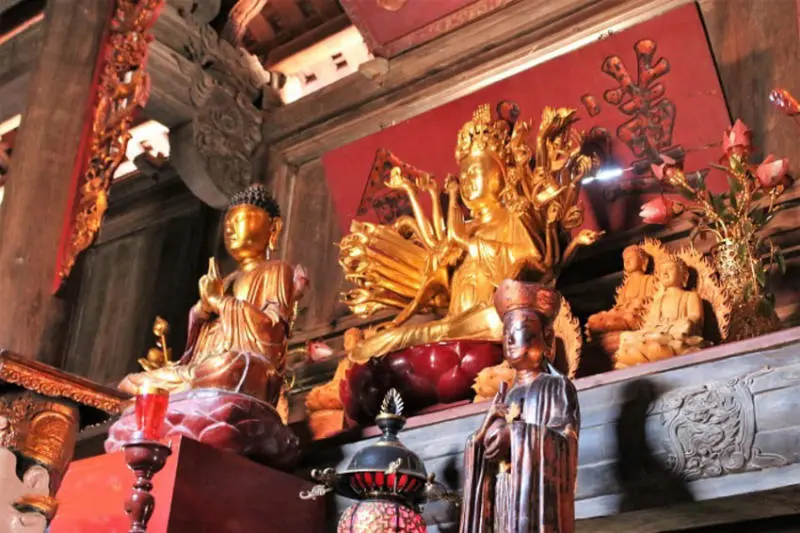 Tham quan ch&ugrave;a Kim Li&ecirc;n cổ k&iacute;nh, uy nghi giữa l&ograve;ng H&agrave; Nội 4