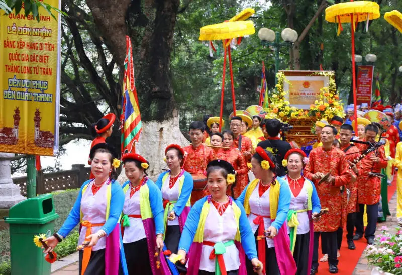 Tham quan đền Voi Phục cổ kính lưu giữ dấu ấn Thăng Long xưa 8