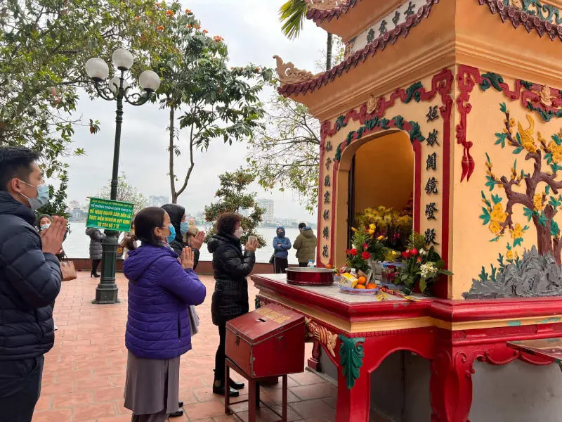 Tham quan Phủ T&acirc;y Hồ linh thi&ecirc;ng giữa l&ograve;ng thủ đ&ocirc; 7