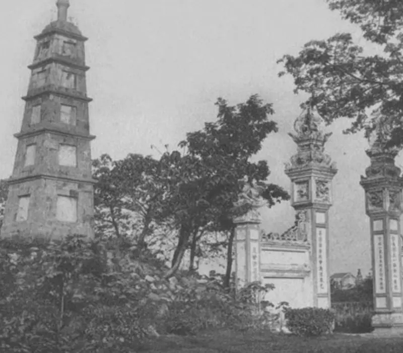 Th&aacute;p B&uacute;t Đ&agrave;i Nghi&ecirc;n, biểu tượng văn h&oacute;a lịch sử độc đ&aacute;o của H&agrave; Nội 2