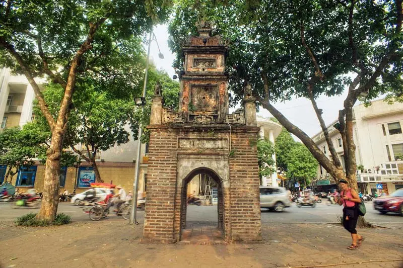 Th&aacute;p H&ograve;a Phong, dấu t&iacute;ch lịch sử trăm năm c&ograve;n m&atilde;i c&ugrave;ng thủ đ&ocirc; 7