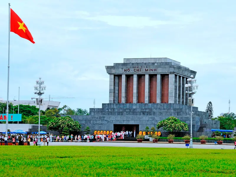 Top 10 di t&iacute;ch lịch sử ở H&agrave; Nội khắc họa chiều d&agrave;i ng&agrave;n năm văn hiến 10