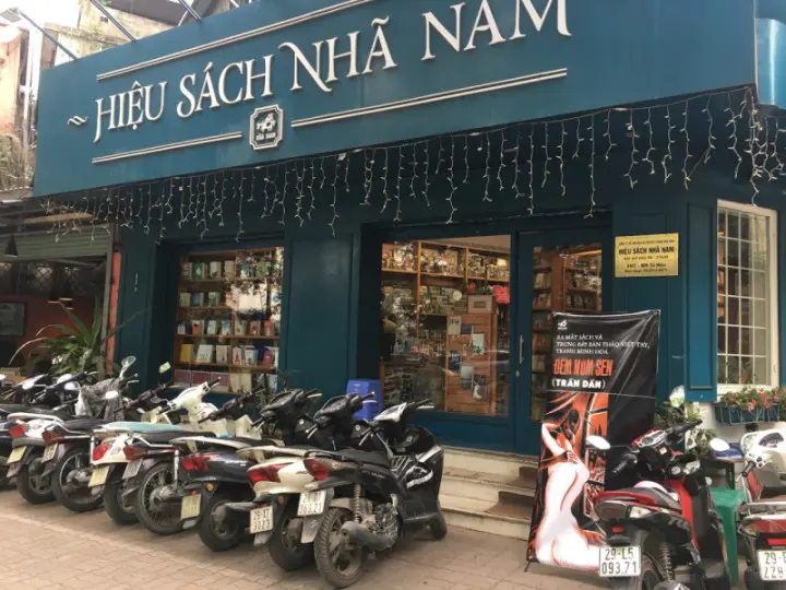 Top 12 nhà sách Hà Nội lớn và nổi tiếng nhất Thủ đô 4