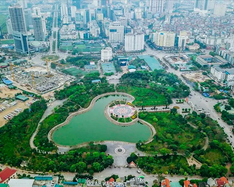 Top 9 c&ocirc;ng vi&ecirc;n c&acirc;y xanh tr&aacute;nh n&oacute;ng cho m&ugrave;a h&egrave; thủ đ&ocirc; 8