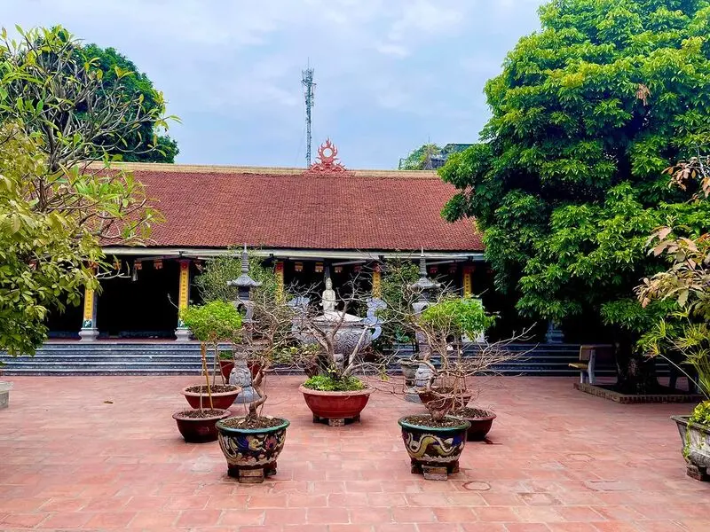 Về Ch&ugrave;a Bộc m&agrave; nghe thắng t&iacute;ch Đống Đa oai h&ugrave;ng 10