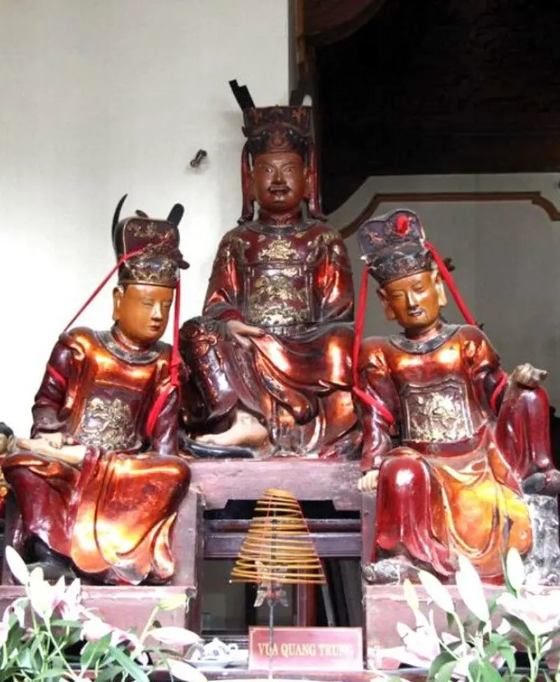 Về Ch&ugrave;a Bộc m&agrave; nghe thắng t&iacute;ch Đống Đa oai h&ugrave;ng 3