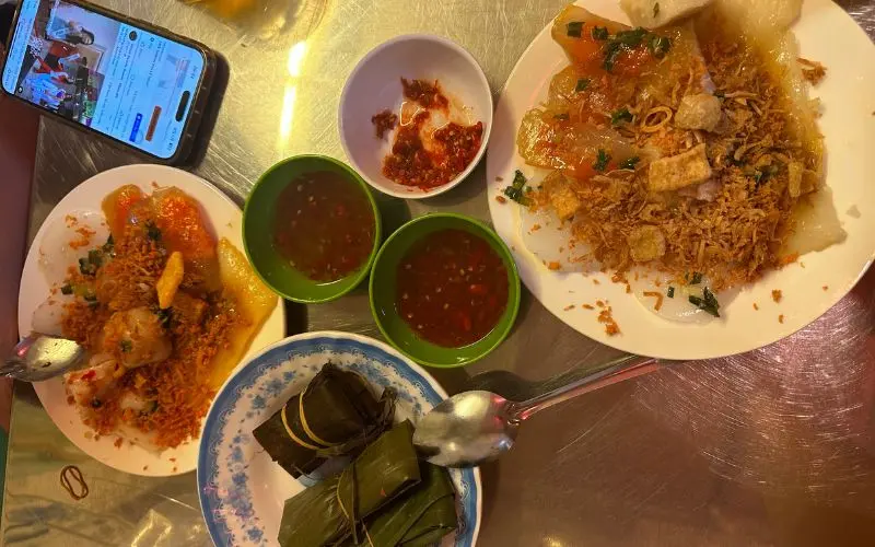 11 quán bánh bột lọc Hà Nội ngon quên lối về 7