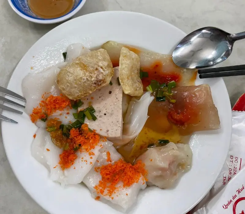 11 quán bánh bột lọc Hà Nội ngon quên lối về 8