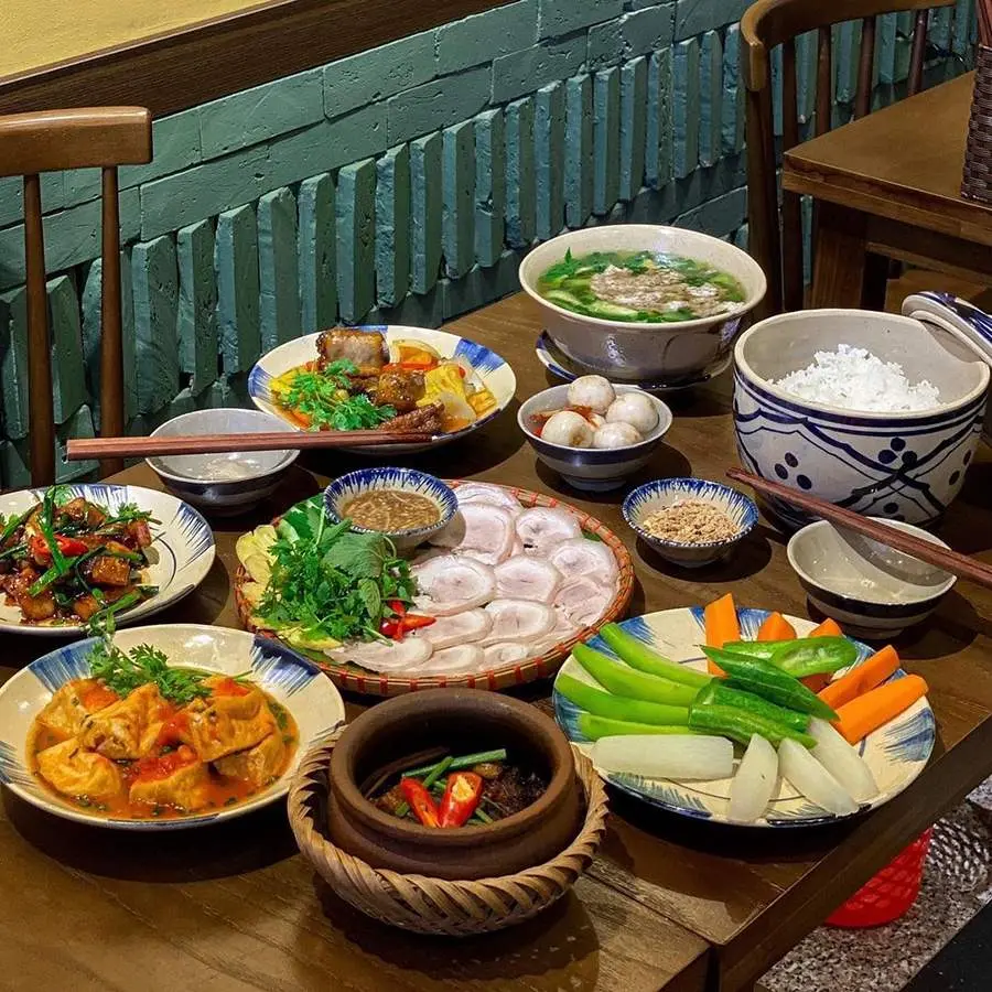 3 nh&agrave; h&agrave;ng H&agrave; Nội d&agrave;nh cho những ng&agrave;y bỗng dưng th&egrave;m hương vị cơm nh&agrave; 2