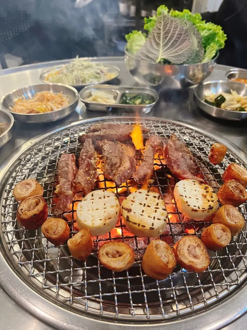7 qu&aacute;n l&ograve;ng b&ograve; nướng H&agrave; Nội ngon, sạch, chất lượng 6