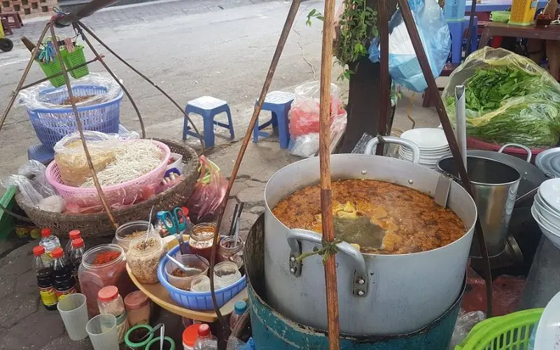 9 quán bánh đa trộn Hà Nội hấp dẫn tín đồ ẩm thực 5