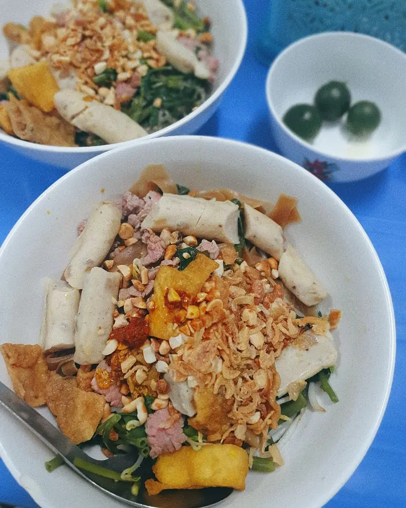 9 quán bánh đa trộn Hà Nội hấp dẫn tín đồ ẩm thực 8