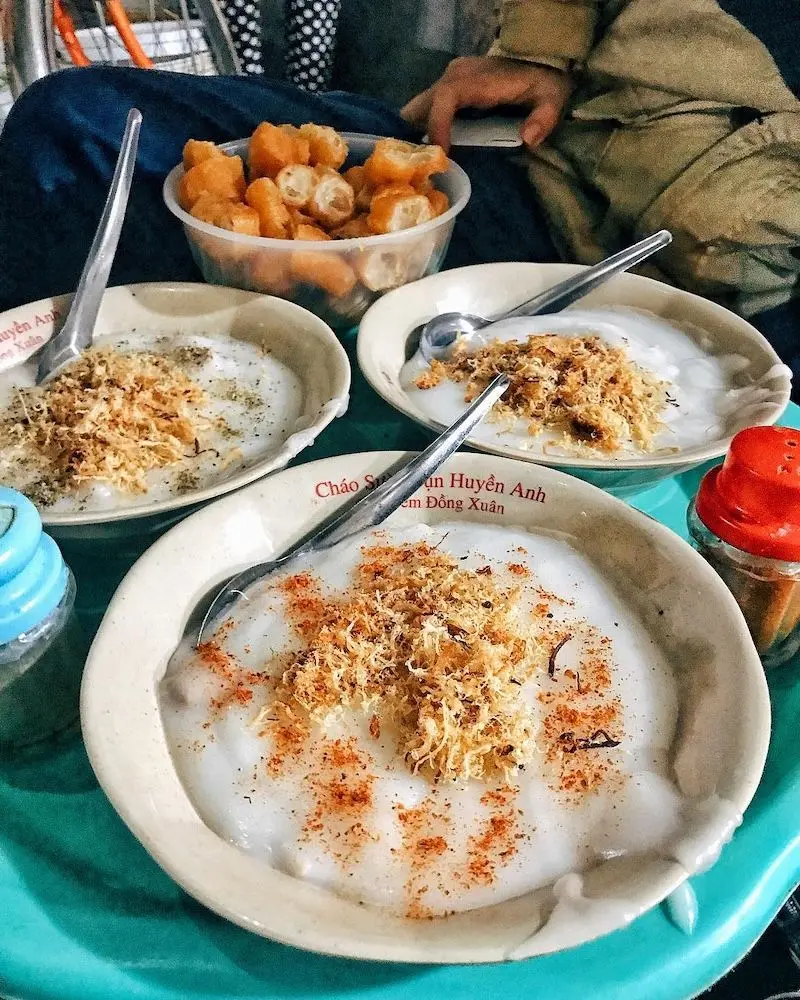 9 qu&aacute;n ch&aacute;o sườn H&agrave; Nội thu h&uacute;t t&iacute;n đồ s&agrave;nh ăn 4