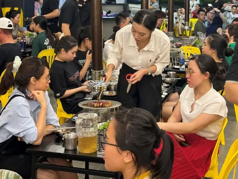 A Cho&eacute;n: Trải nghiệm ẩm thực 'năm sao' với gi&aacute; 'b&igrave;nh d&acirc;n' tại H&agrave; Nội 7