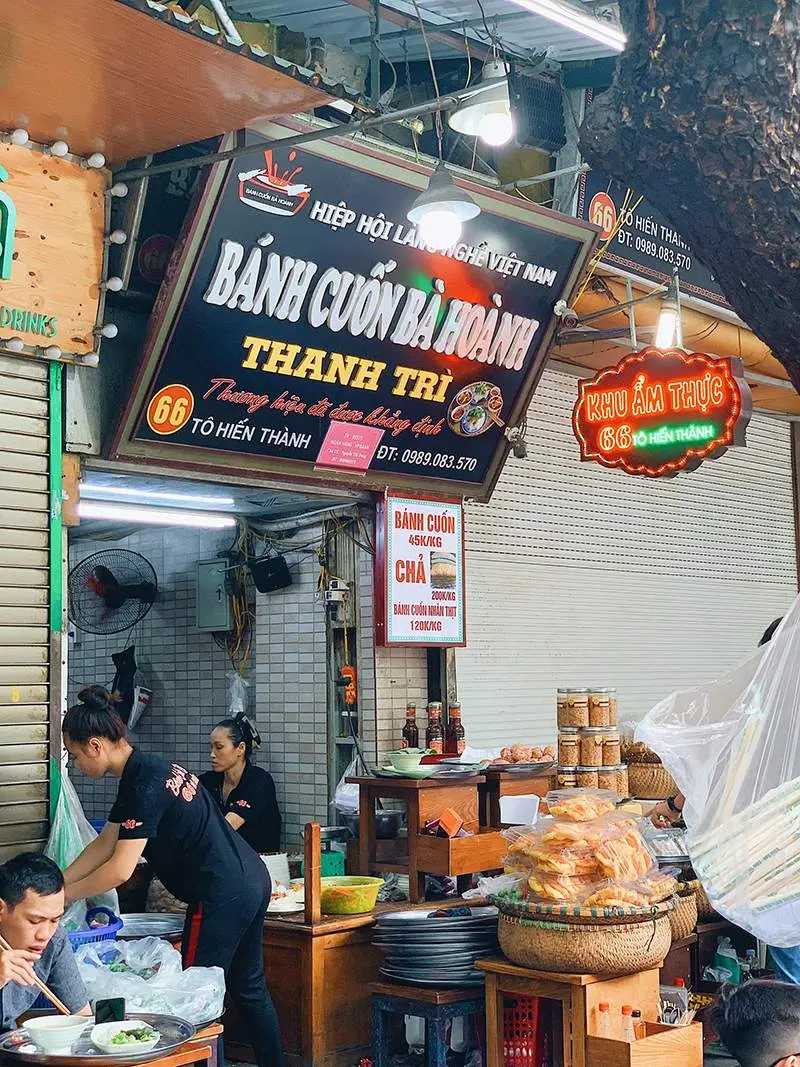 B&aacute;nh cuốn B&agrave; Ho&agrave;nh, h&agrave;ng ăn ng&oacute;t ngh&eacute;t trăm năm tuổi giữa l&ograve;ng thủ đ&ocirc; 2