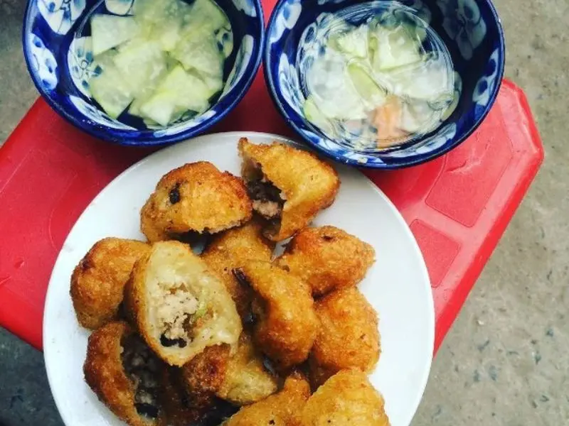 B&aacute;nh r&aacute;n mặn H&agrave; Nội, m&oacute;n ngon b&igrave;nh dị n&iacute;u ch&acirc;n bao người 3