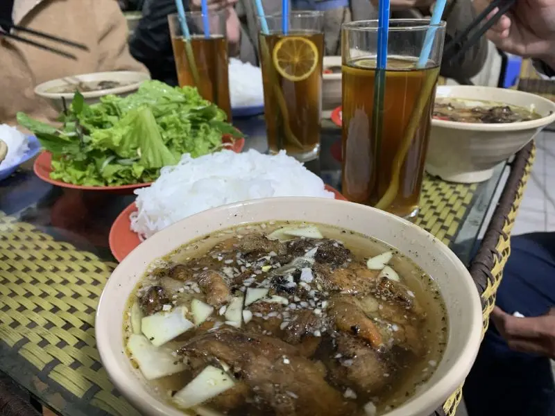 B&uacute;n chả H&agrave;ng Quạt, hương vị đặc trưng của H&agrave; Th&agrave;nh 4