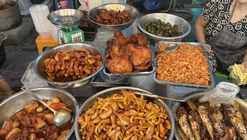 Cá kho Trinh chợ Hàng Bè: Món ăn truyền thống vị Hà Nội xưa 7