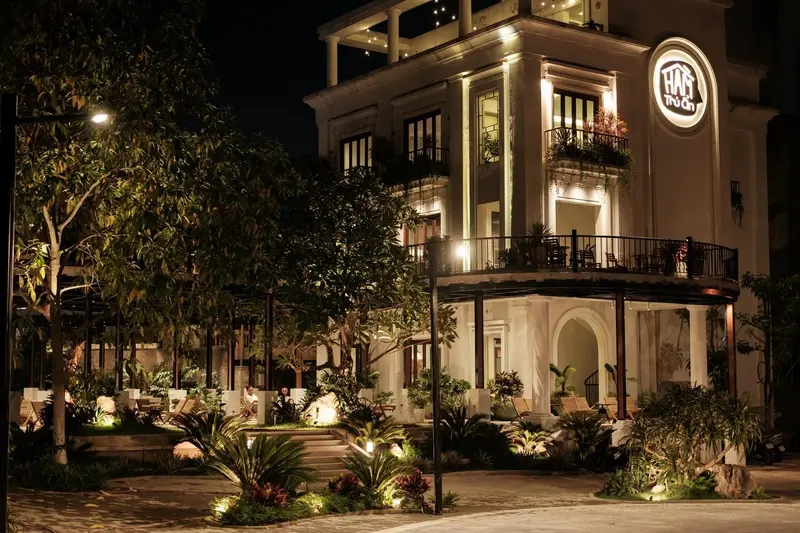 Cafe Hầm Tr&uacute; Ẩn g&oacute;c b&igrave;nh y&ecirc;n n&eacute;p m&igrave;nh giữa l&ograve;ng H&agrave; Nội 2