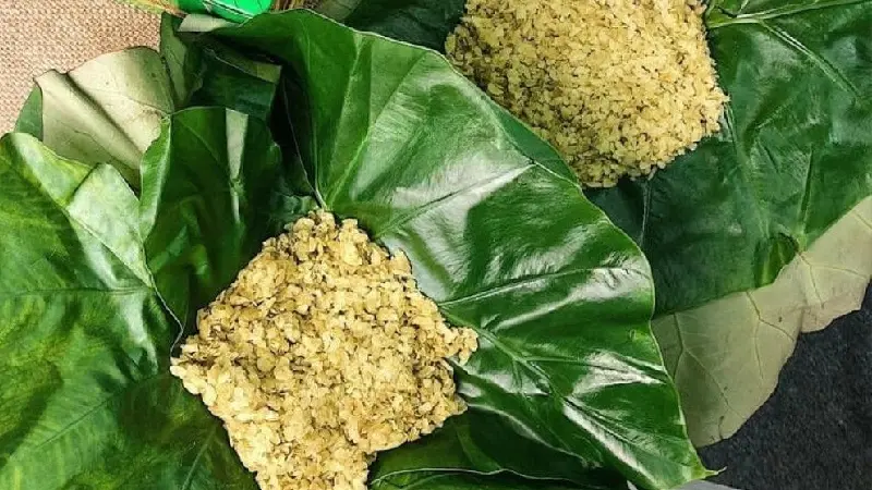 Cốm L&agrave;ng V&ograve;ng v&agrave; top 8 địa điểm b&aacute;n cốm nổi tiếng H&agrave; Nội 9