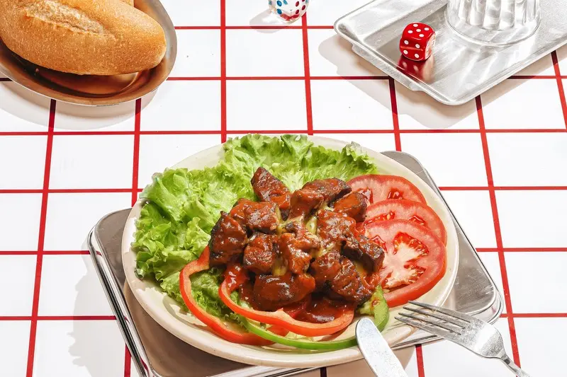 Cột Điện Qu&aacute;n: B&aacute;nh m&igrave; chảo khuynh đảo thế giới ẩm thực H&agrave; Nội 5