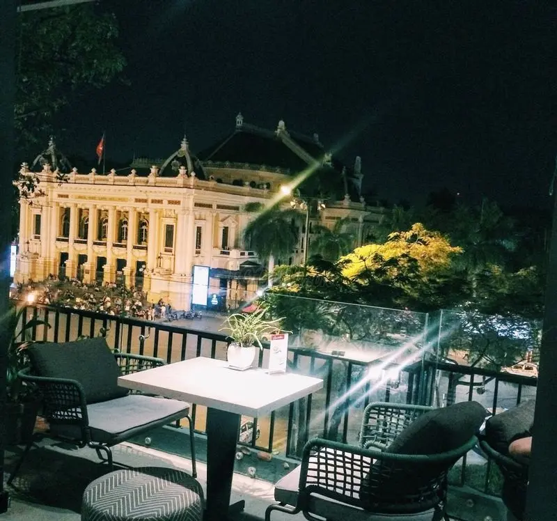 Điểm mặt những qu&aacute;n cafe đẹp H&agrave; Nội với nhiều kh&ocirc;ng gian tuyệt vời 20
