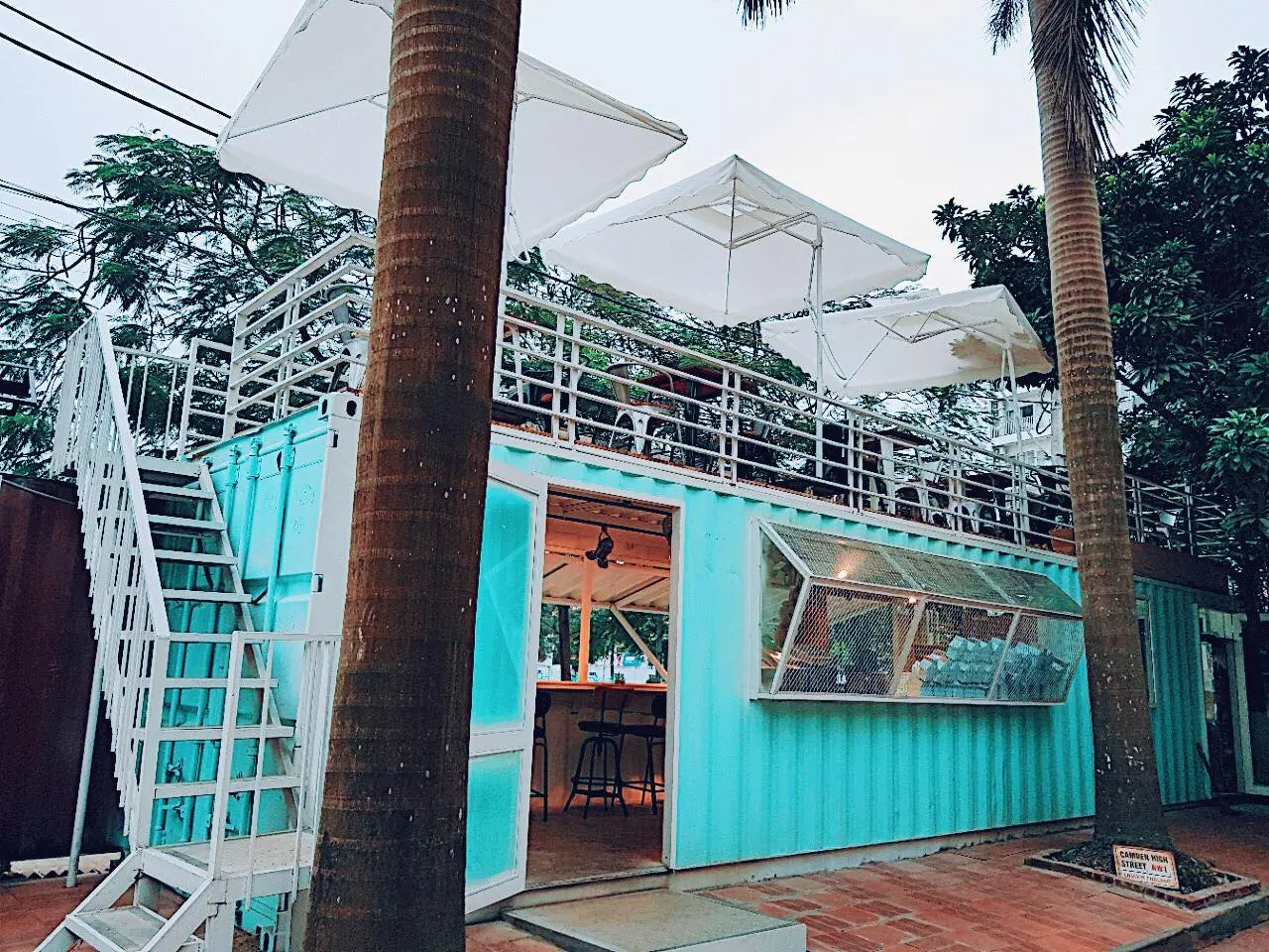 Điểm mặt những qu&aacute;n cafe đẹp H&agrave; Nội với nhiều kh&ocirc;ng gian tuyệt vời 23