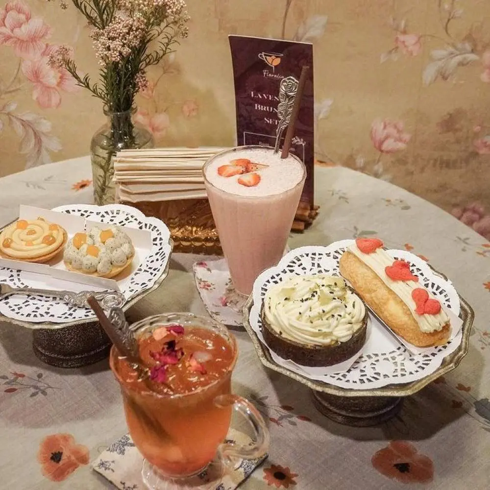 H&oacute;a th&acirc;n th&agrave;nh n&agrave;ng thơ giữa chốn mơ tại Five O'clock Tea 3