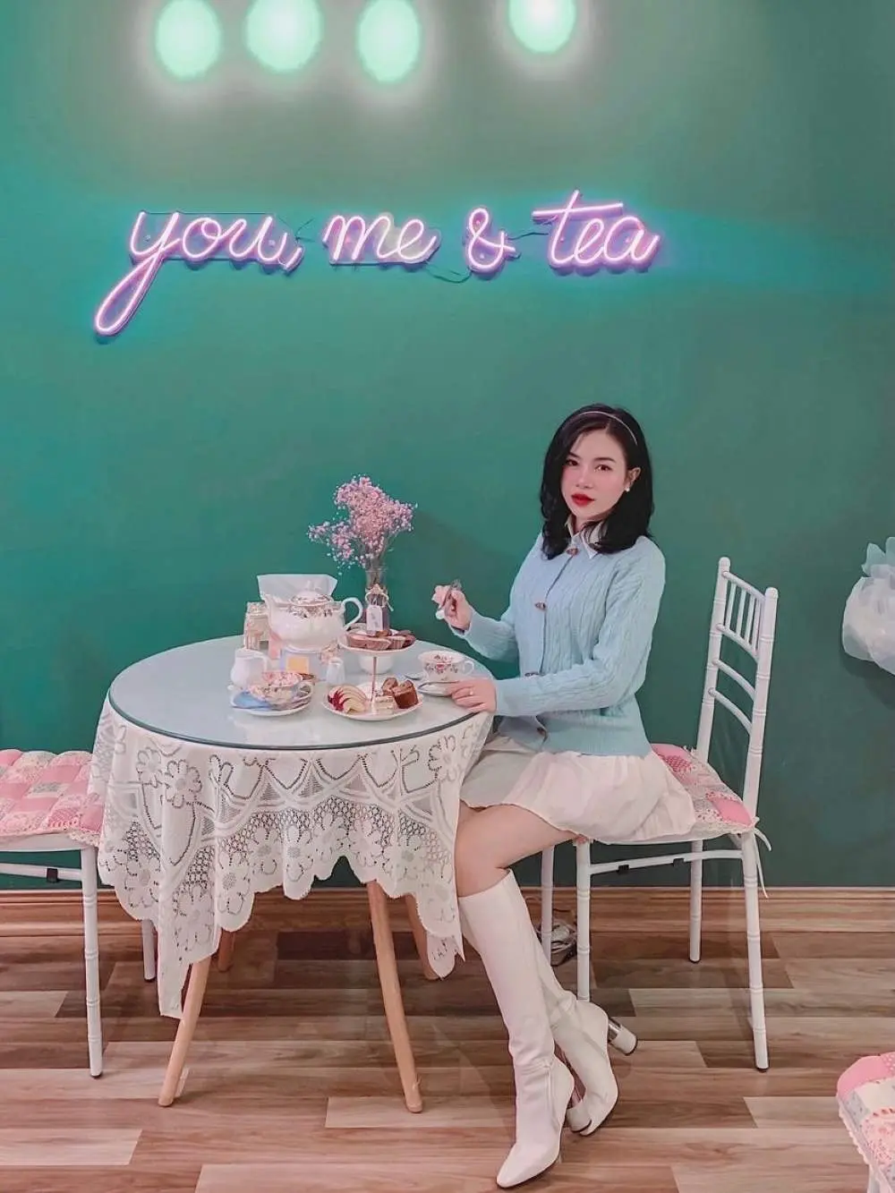 H&oacute;a th&acirc;n th&agrave;nh n&agrave;ng thơ giữa chốn mơ tại Five O'clock Tea 6