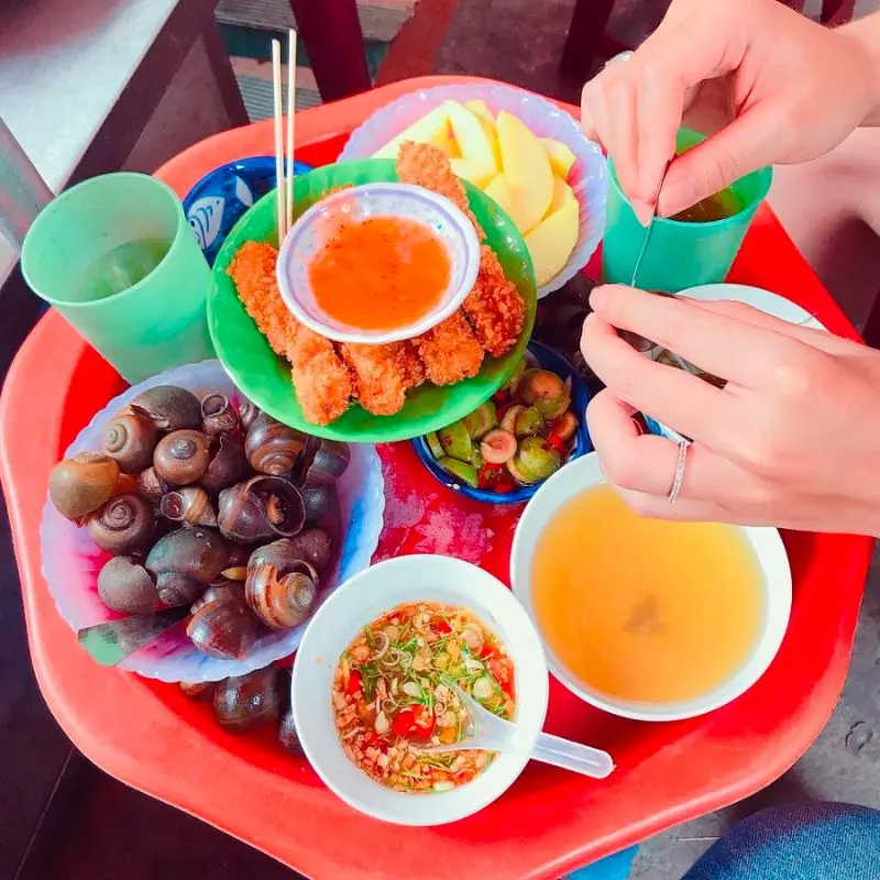 Kh&aacute;m ph&aacute; 15 phố ẩm thực H&agrave; Nội với đủ m&oacute;n ngon đặc sản 10