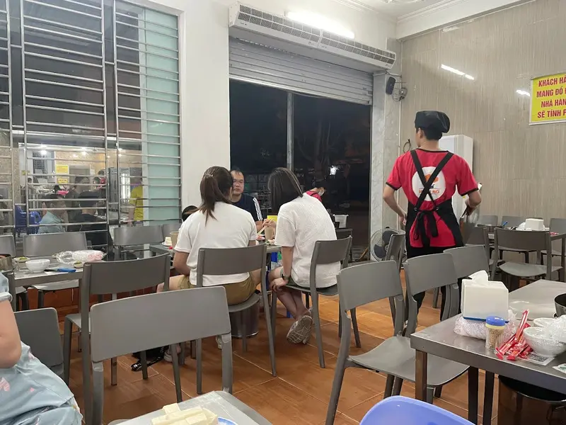 Lẩu đu&ocirc;i b&ograve; Hạnh Nổ H&agrave; Nội điểm hẹn ẩm thực trứ danh H&agrave; Đ&ocirc;ng 8
