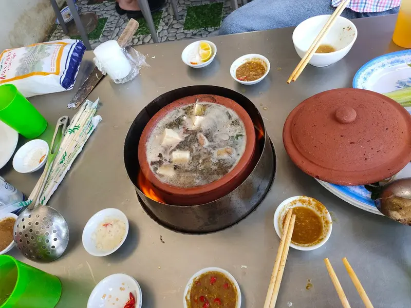 Lẩu đu&ocirc;i b&ograve; Hạnh Nổ H&agrave; Nội điểm hẹn ẩm thực trứ danh H&agrave; Đ&ocirc;ng 4
