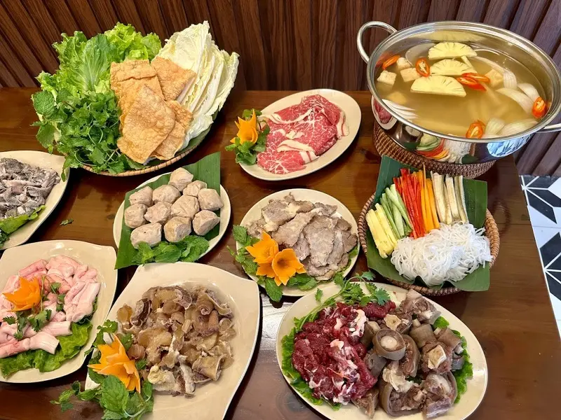 Lưu ngay 15 qu&aacute;n lẩu b&ograve; nh&uacute;ng giấm ngon nức tiếng H&agrave; Th&agrave;nh 9
