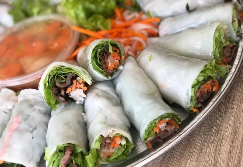 Lưu ngay top 14 qu&aacute;n phở cuốn H&agrave; Nội nổi tiếng, chuẩn vị Bắc 7