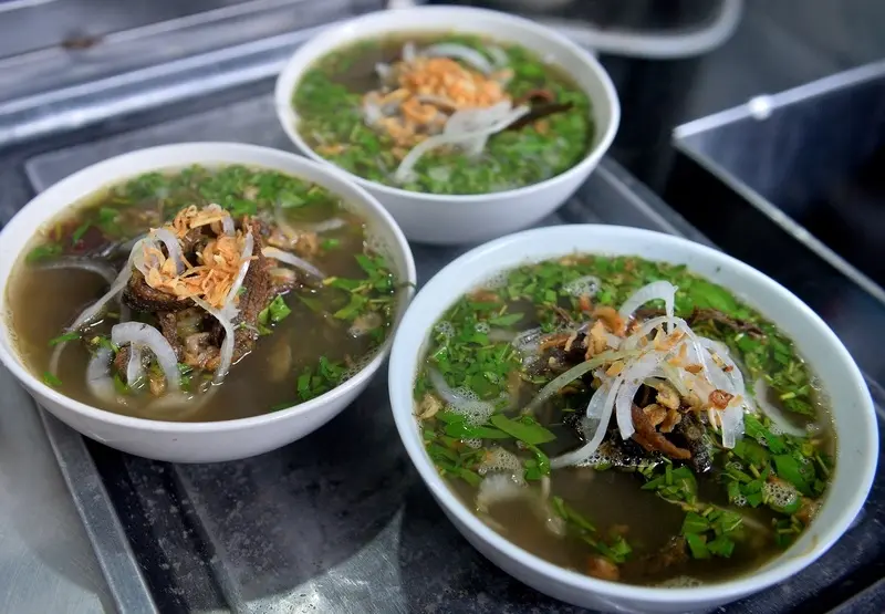 Miến Lươn Ch&acirc;n Cầm H&agrave; Nội: Hơi ấm phố cổ trong từng sợi miến 8