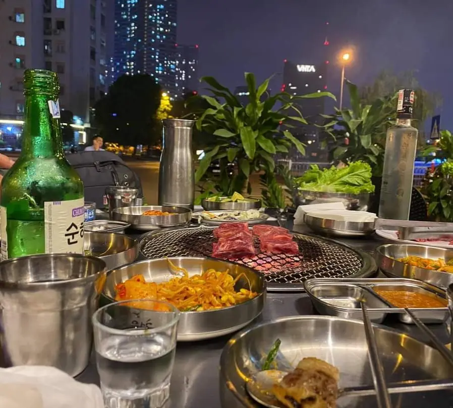 Muốn trải nghiệm thịt nướng chuẩn vị Hàn, bạn phải đến ngay Nhà hàng Samwon nhé 3