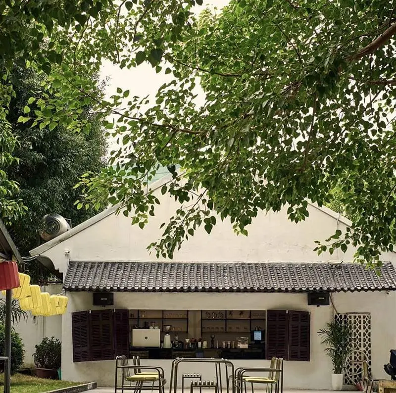 Những tiệm c&agrave; ph&ecirc; ở H&agrave; Nội với vẻ đẹp &ecirc;m đềm giữa l&ograve;ng thủ đ&ocirc; 12