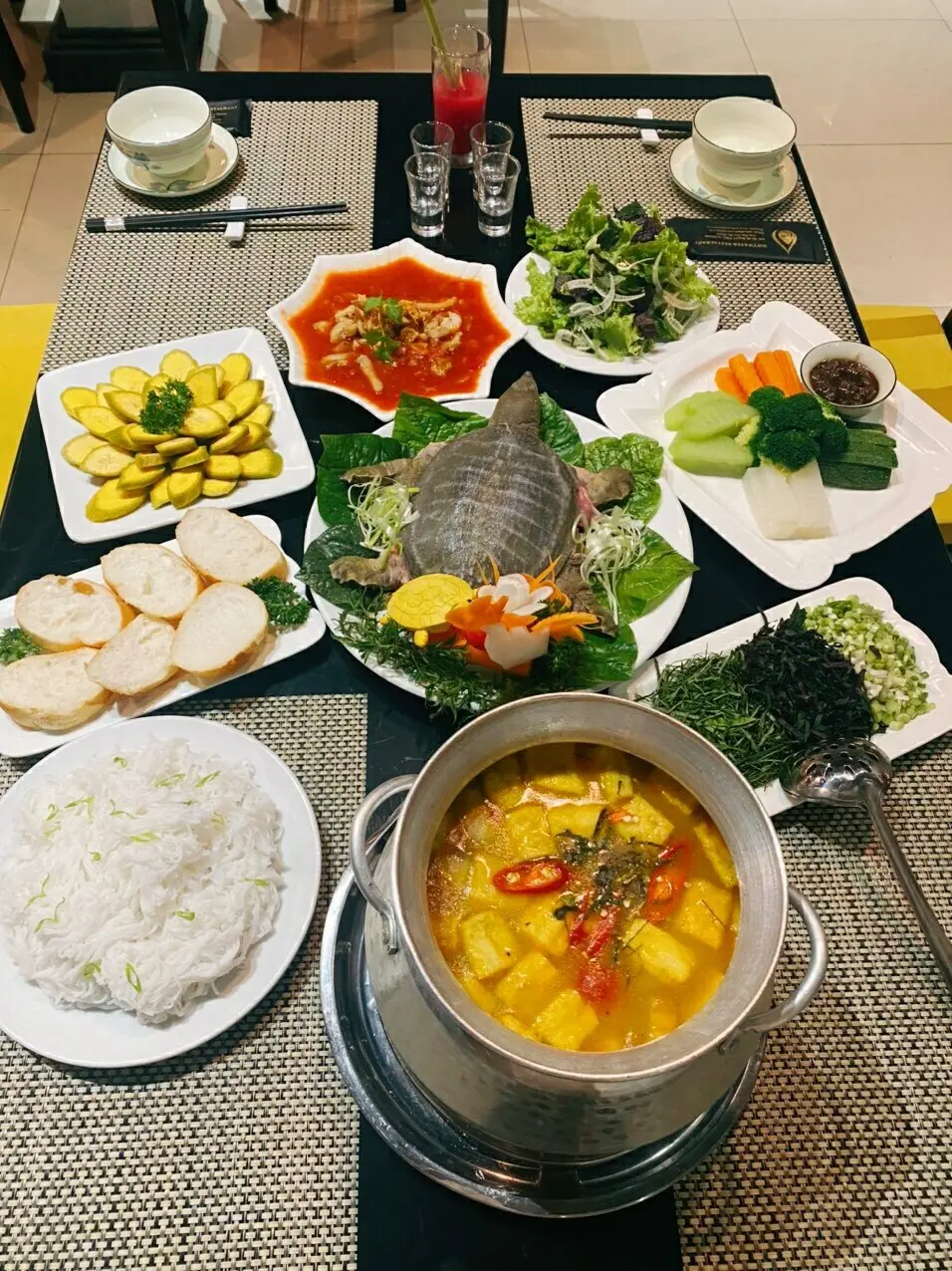 SoftWater Restaurant - Lạc v&agrave;o chốn b&igrave;nh y&ecirc;n giữa l&ograve;ng phố thị đ&ocirc;ng đ&uacute;c 5