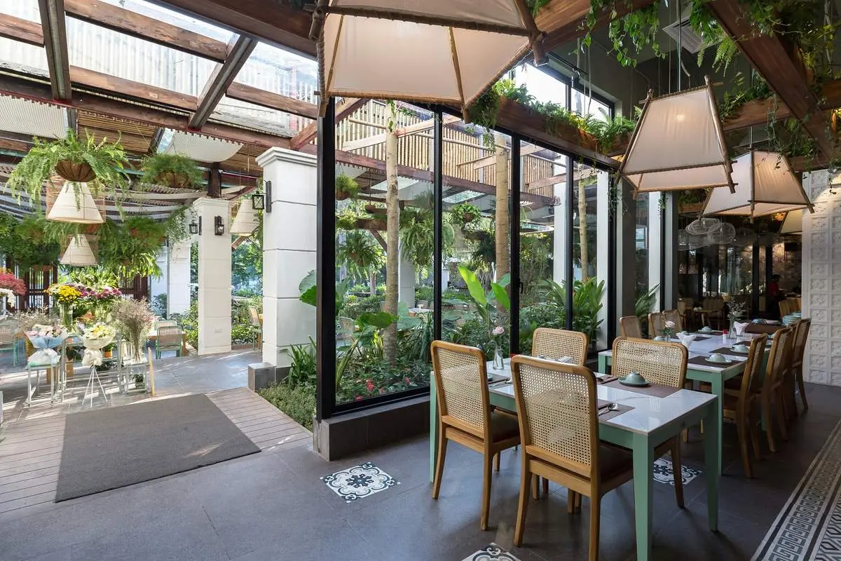 Sự chuyển m&igrave;nh tinh tế, h&agrave;i h&ograve;a giữa truyền thống v&agrave; c&aacute;ch t&acirc;n tại Ngon Garden 10