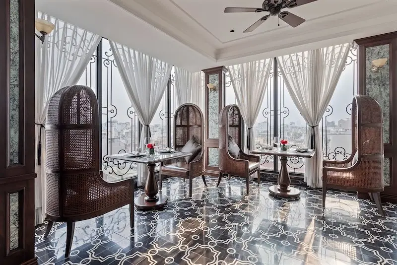 The Gourmet Corner Restaurant &ndash; Thưởng thức bữa tiệc &Aacute;-&Acirc;u sang trọng v&agrave; đẳng cấp 9