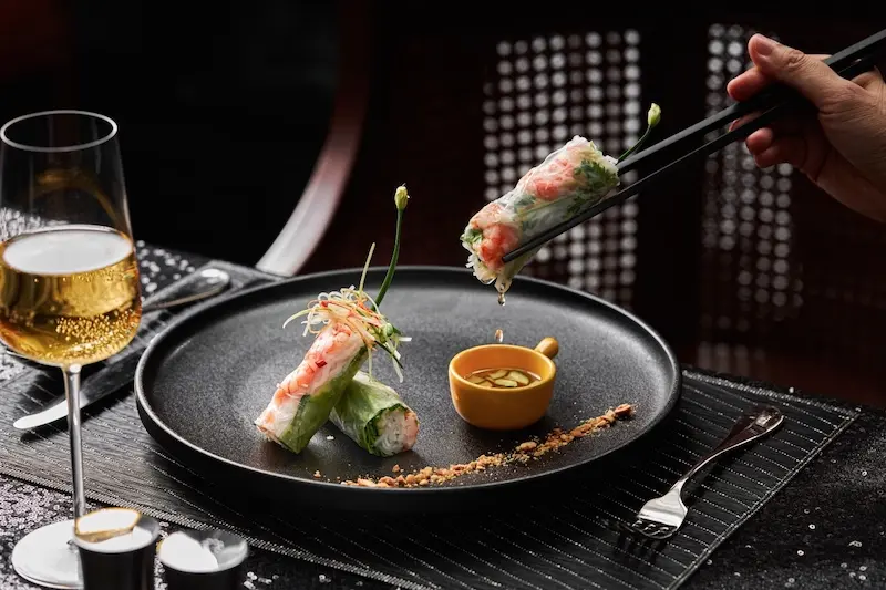 The Gourmet Corner Restaurant &ndash; Thưởng thức bữa tiệc &Aacute;-&Acirc;u sang trọng v&agrave; đẳng cấp 8