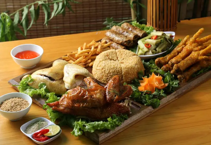 Thưởng thức mẹt g&agrave; H&agrave; Nội với top 8 địa chỉ chinh phục mọi thực kh&aacute;ch 2