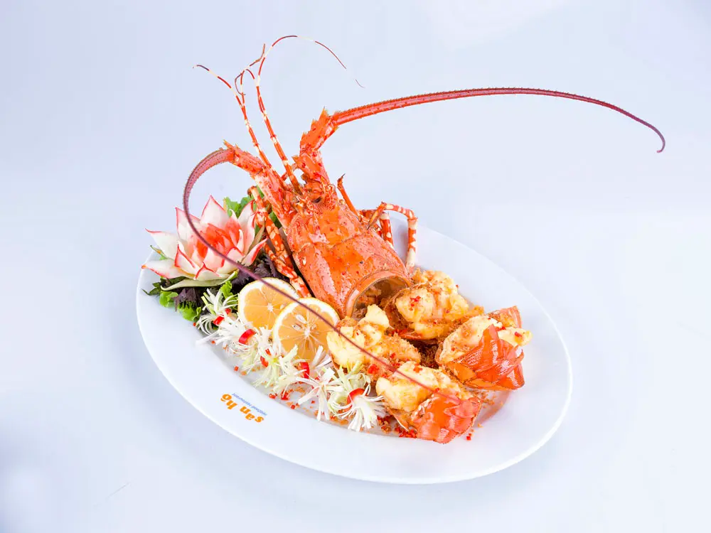 Thưởng thức m&oacute;n ngon với kh&ocirc;ng gian sang trọng tại Nh&agrave; h&agrave;ng hải sản San H&ocirc; 10