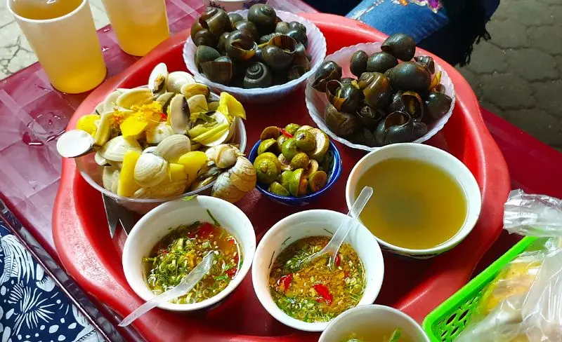 Thưởng thức ốc luộc H&agrave; Nội với top 15 qu&aacute;n ngon nổi tiếng 12