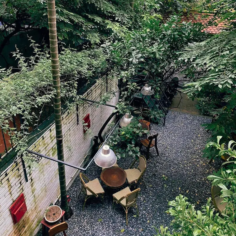 Tiny Post Cafe: Qu&aacute;n c&agrave; ph&ecirc; vintage y&ecirc;n tĩnh giữa l&ograve;ng thủ đ&ocirc; 4