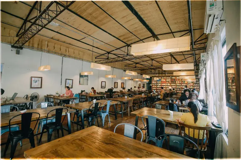 Tiny Post Cafe: Qu&aacute;n c&agrave; ph&ecirc; vintage y&ecirc;n tĩnh giữa l&ograve;ng thủ đ&ocirc; 11