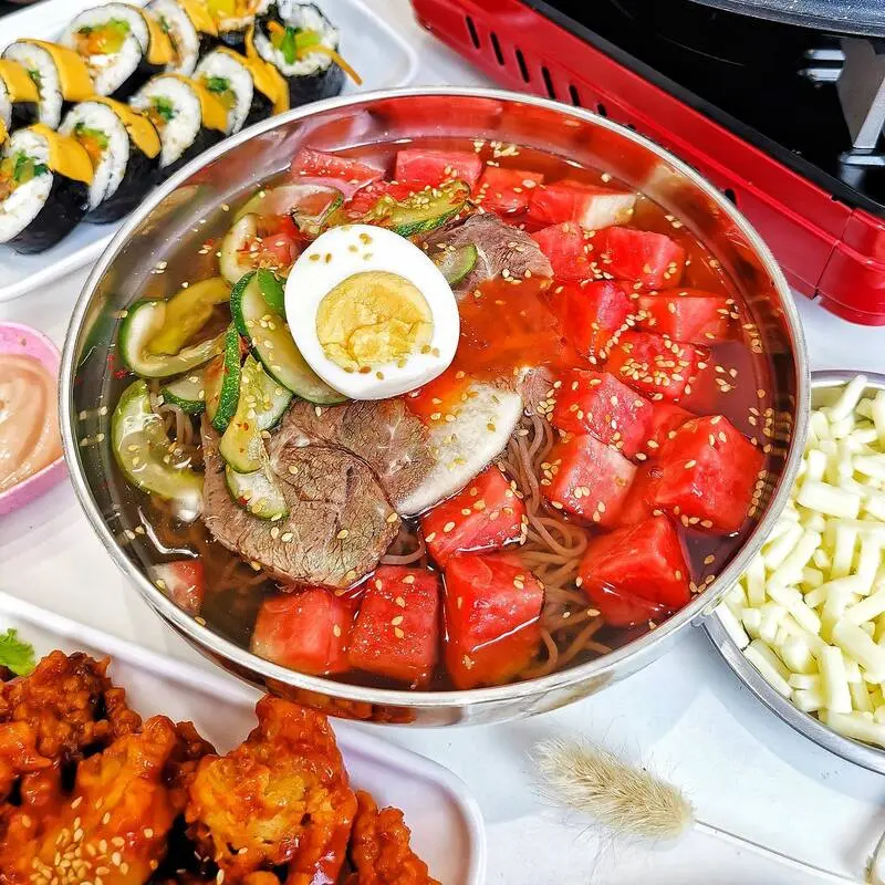 Tổng hợp 7 qu&aacute;n m&igrave; lạnh H&agrave; Nội l&yacute; tưởng cho những ng&agrave;y h&egrave; n&oacute;ng bức 7
