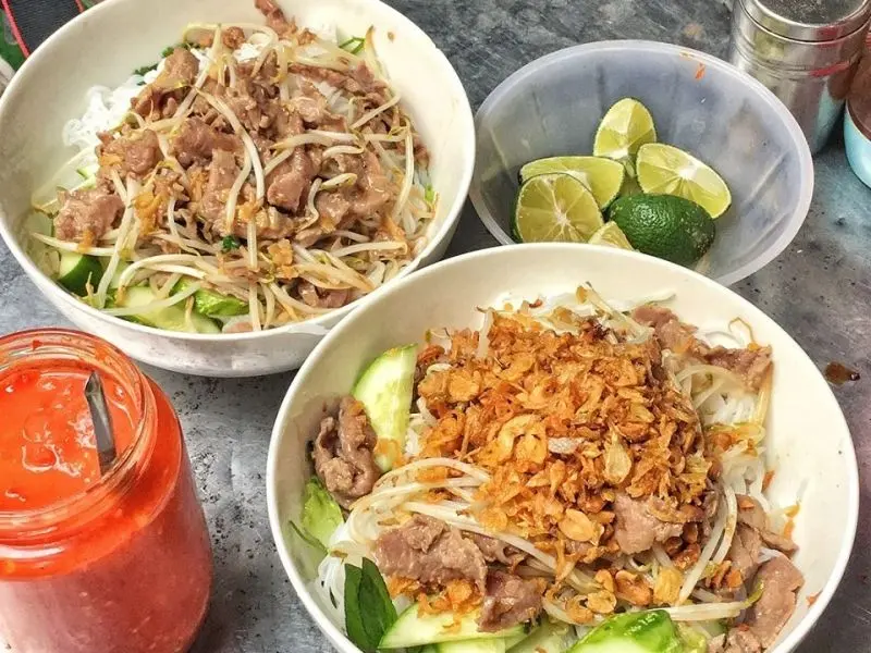 Top 10 qu&aacute;n b&uacute;n trộn Nam Bộ ngon nhứt n&aacute;ch tại H&agrave; Nội 4
