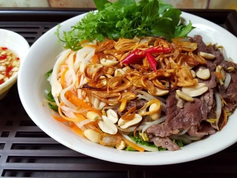 Top 10 qu&aacute;n b&uacute;n trộn Nam Bộ ngon nhứt n&aacute;ch tại H&agrave; Nội 8